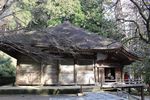 金堂の入り口