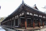 入母屋造の講堂（国宝）